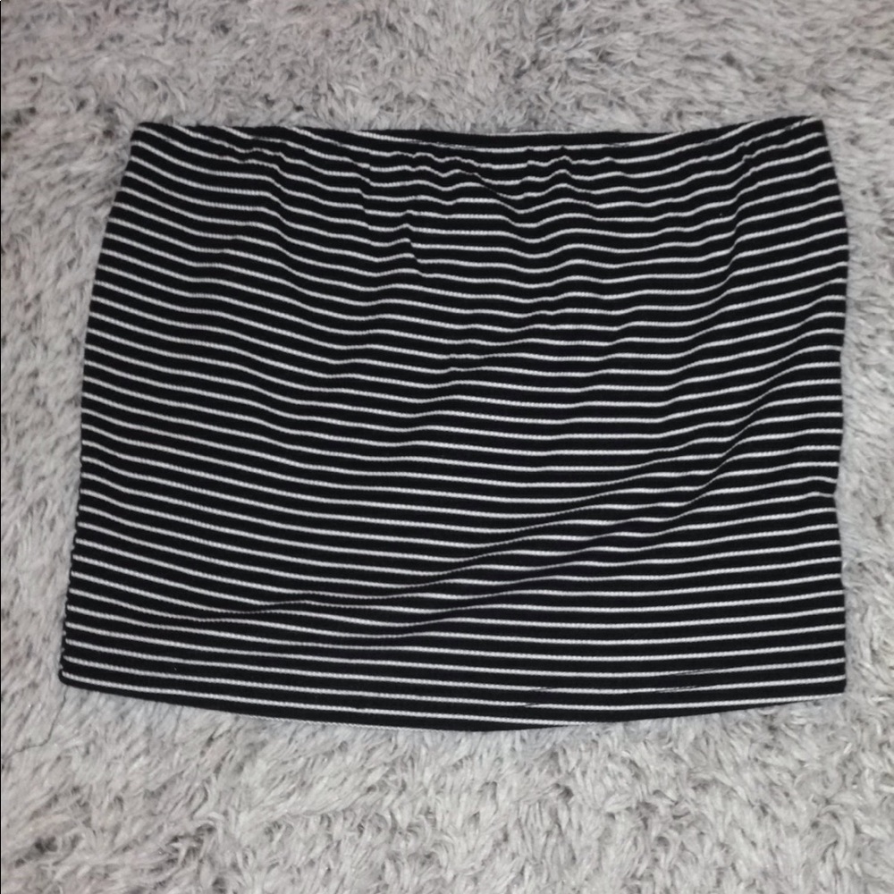 black and white stripped tube top